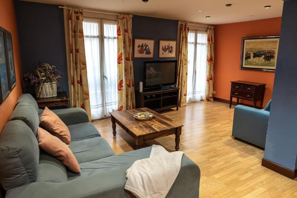 Casa Grande En Casco Historico Appartement Santander Buitenkant foto